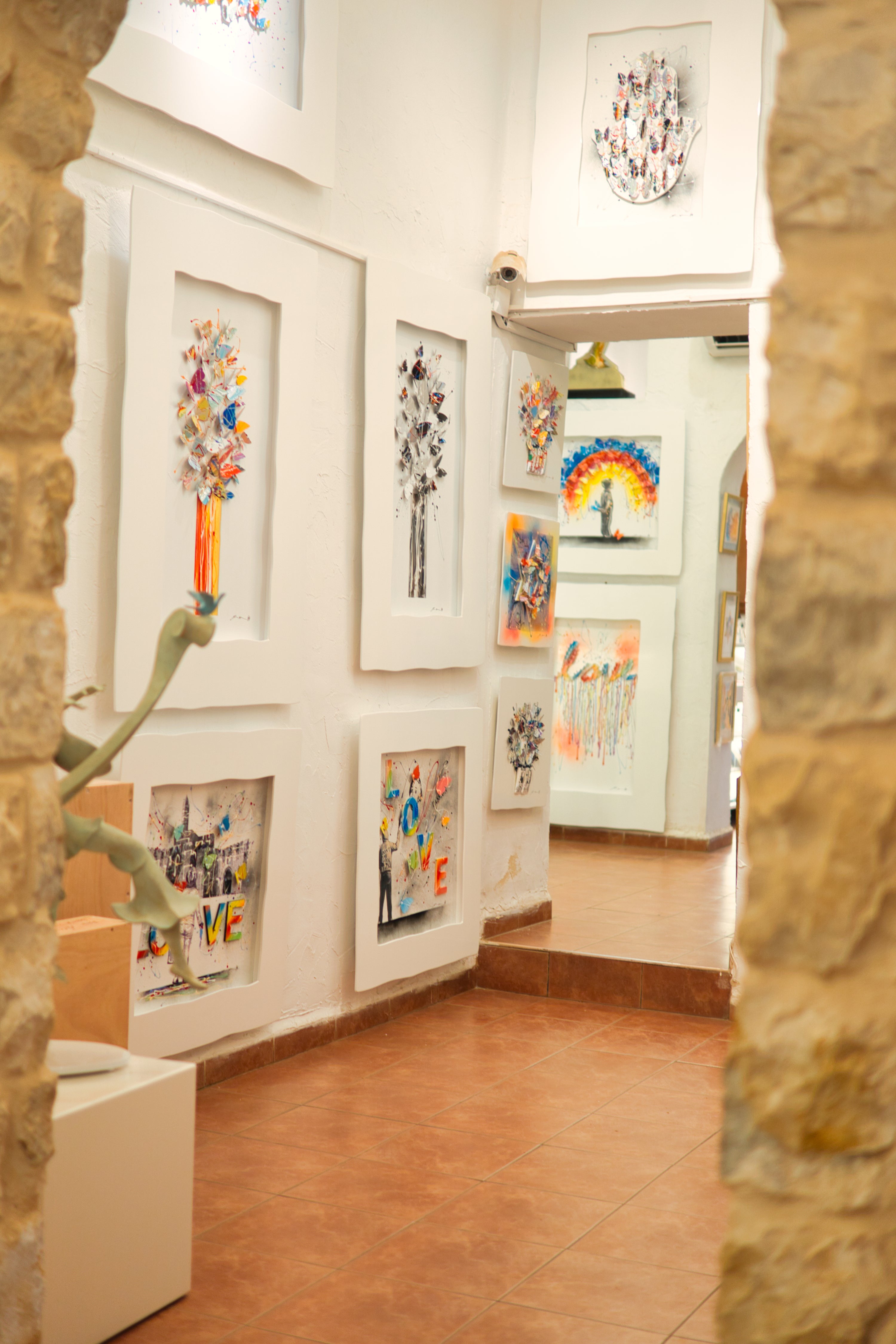 Nonna Gallery and the artworks